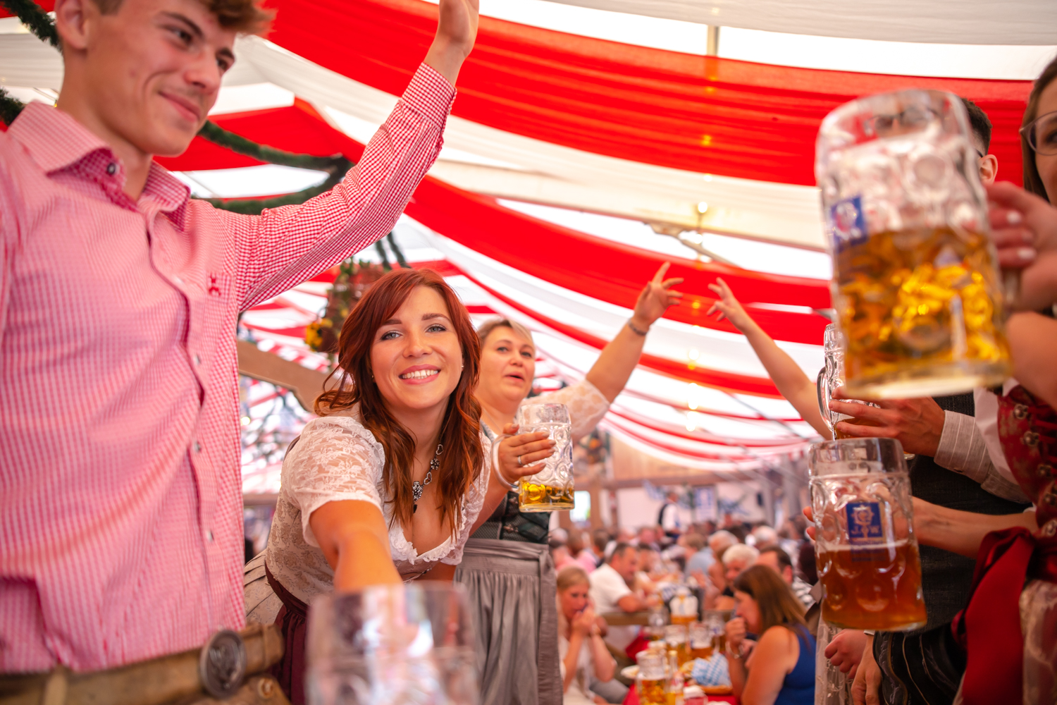 Feiern im Bierzelt